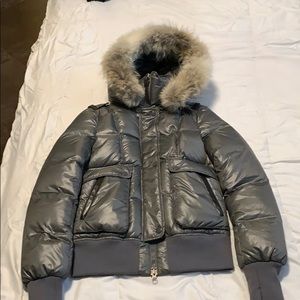 Aritzia Puffer Jacket